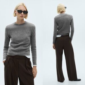 🔸NWT🔸Mango Grey Long Sleeve Crewneck Fitted Sweater